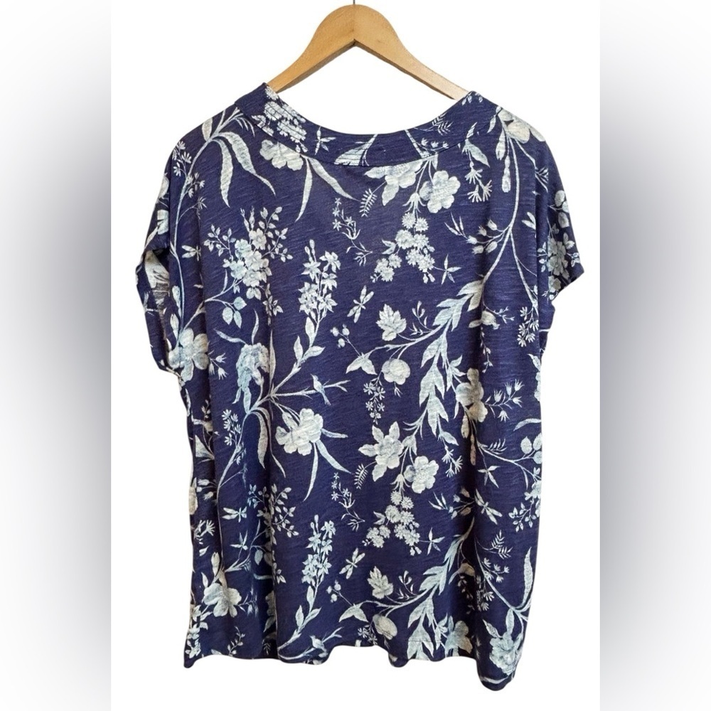 Laura Ashley Linen Blend Blue Floral Top Size 1X NWT - Picture 5 of 7